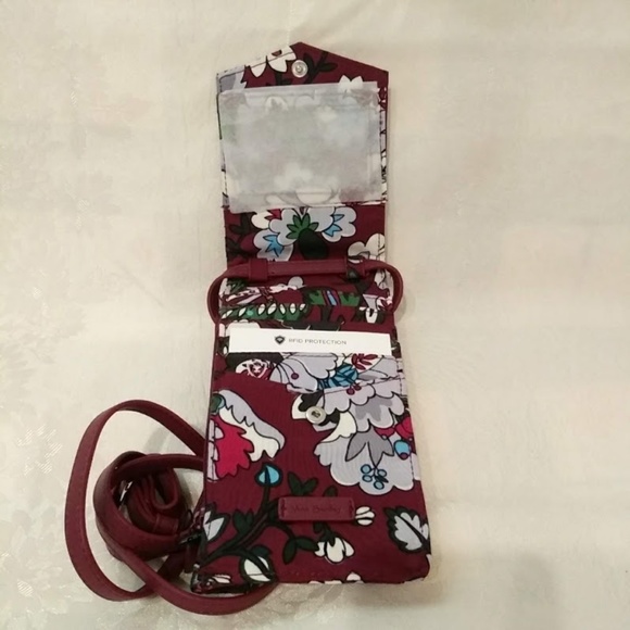 🆕 Vera Bradley Crossbody - Picture 2 of 7